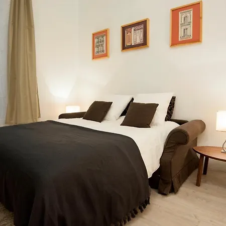 Daire 208005 - A Large Opulent For 6 People, Metro Etoile Paris